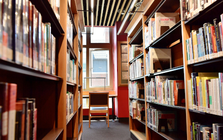 school-facilities-library-3_446x280.jpg