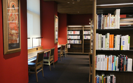 school-facilities-library-4_446x280.jpg