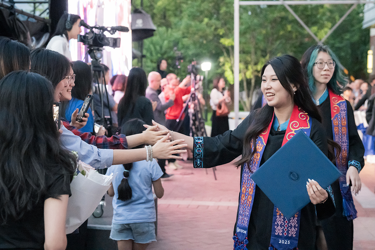 HSGraduation24193838-716.jpg