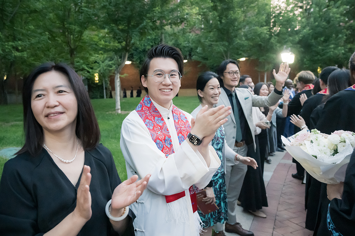 HSGraduation24193917-580.jpg